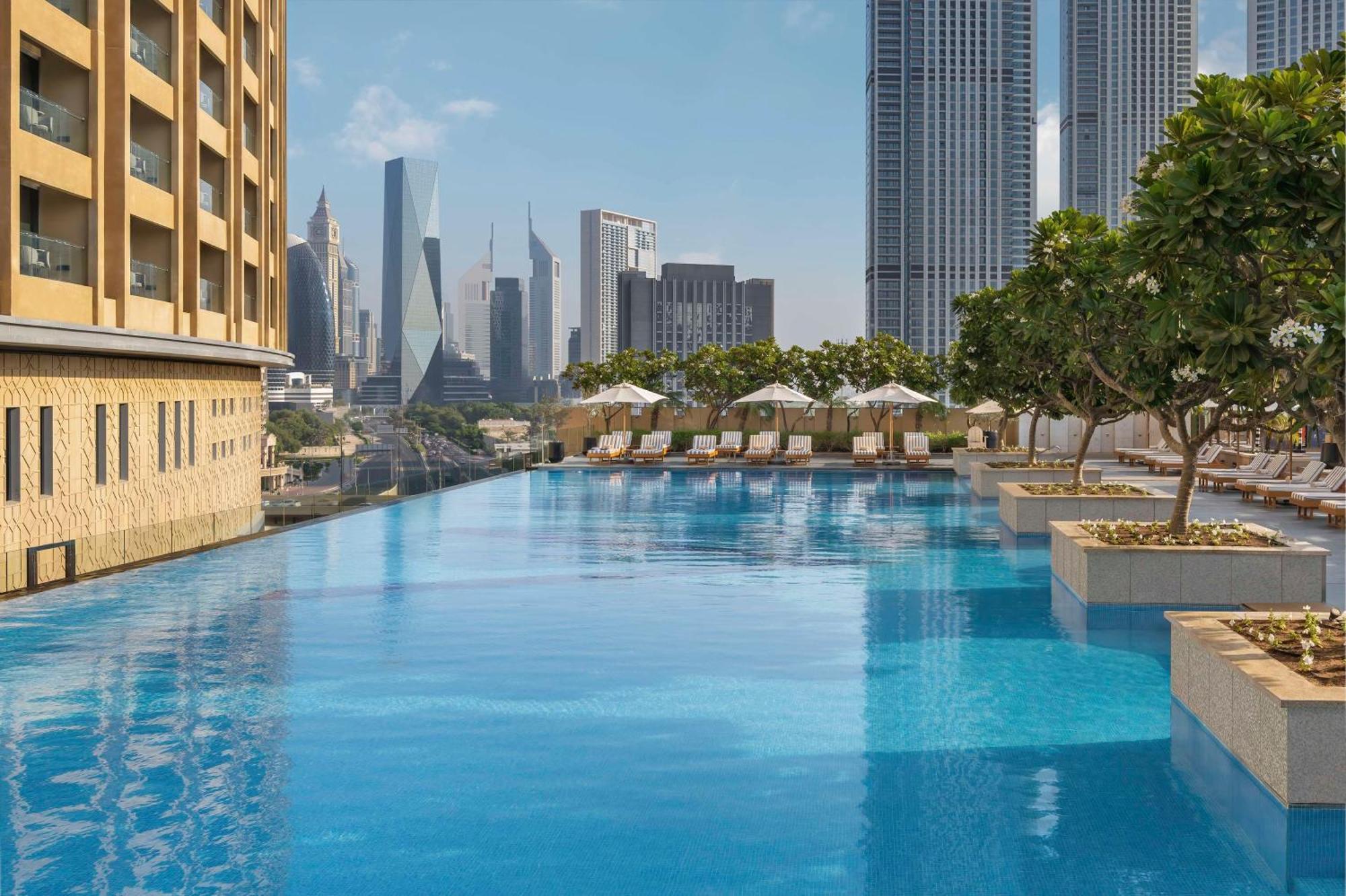Velora The Mall Residences Luxe Apartment