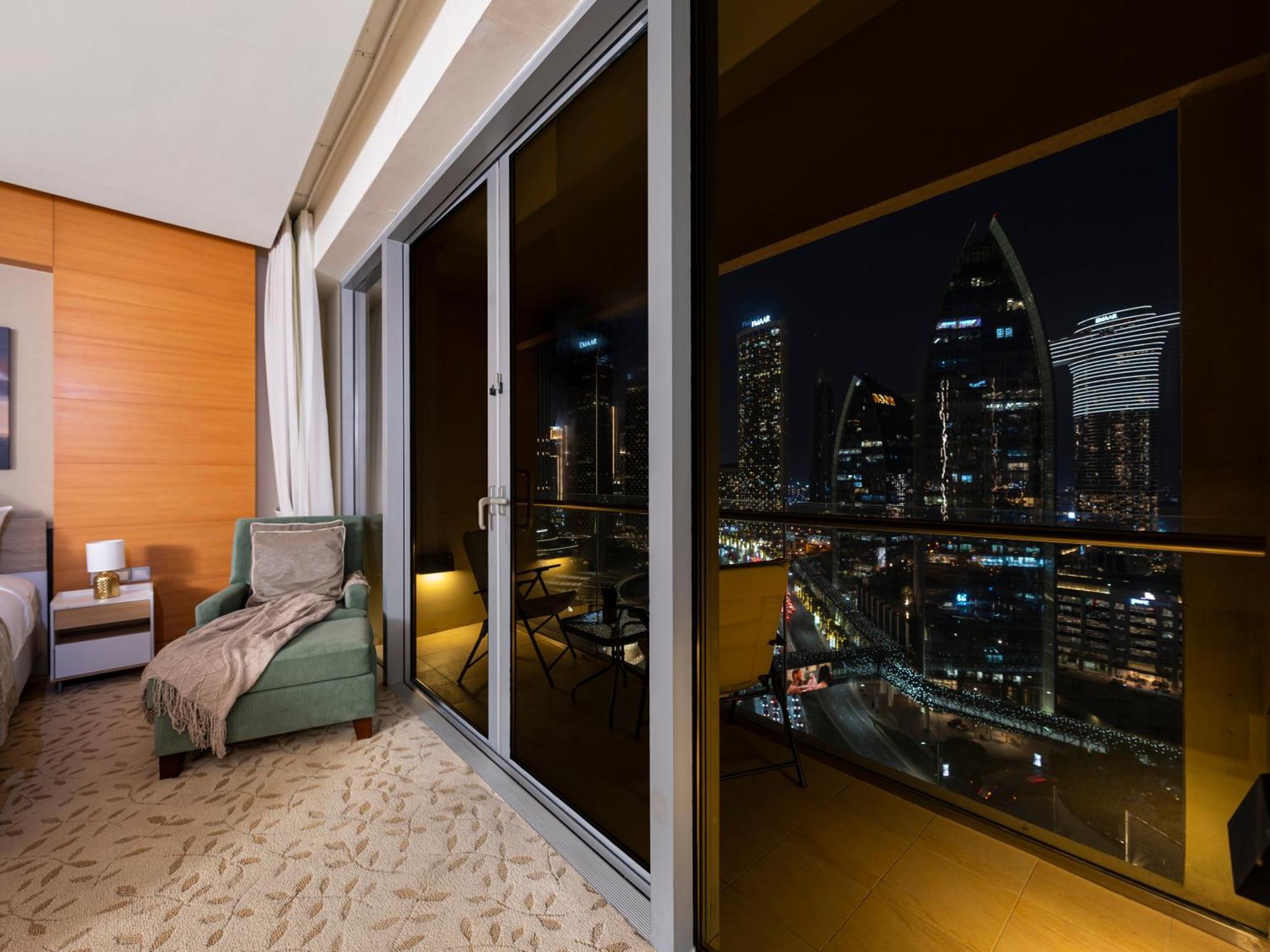 Velora The Mall Residences Luxe *